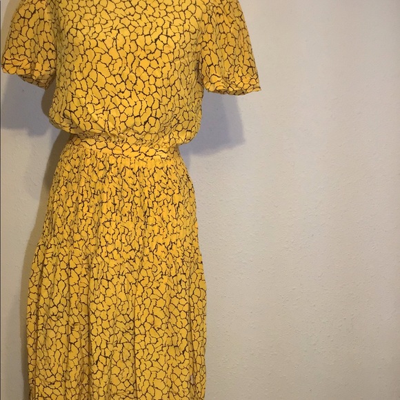 Carolyne Barton vintage yellow/black silk dress size 8 - Picture 4 of 16